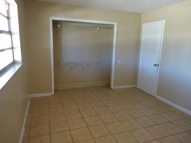 2400 NW 21st Street, Unit 3, Fort Lauderdale, FL 33311 Photo