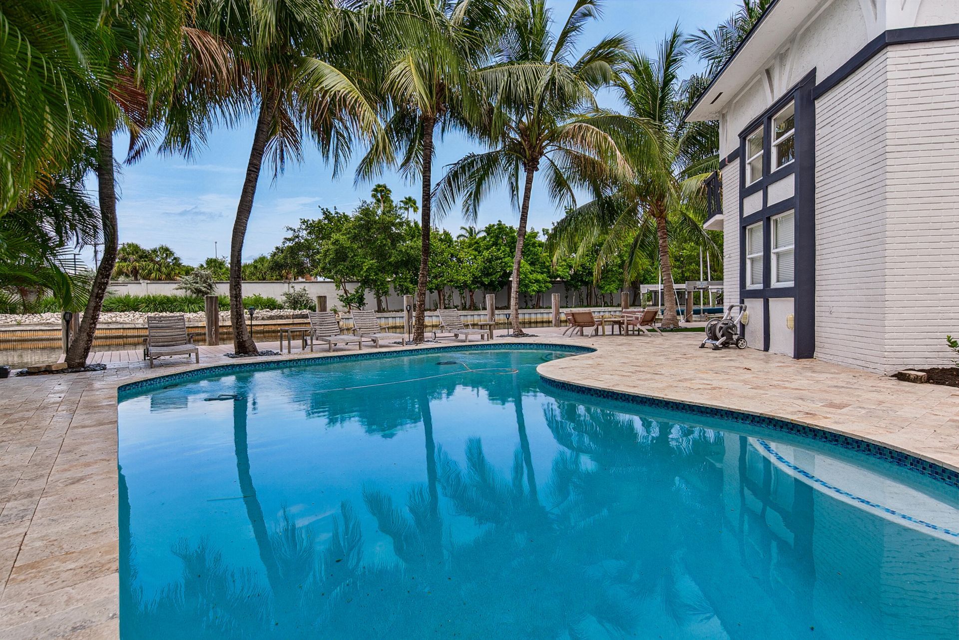 2056 NE 21st Court, Wilton Manors, FL 33305 Photo