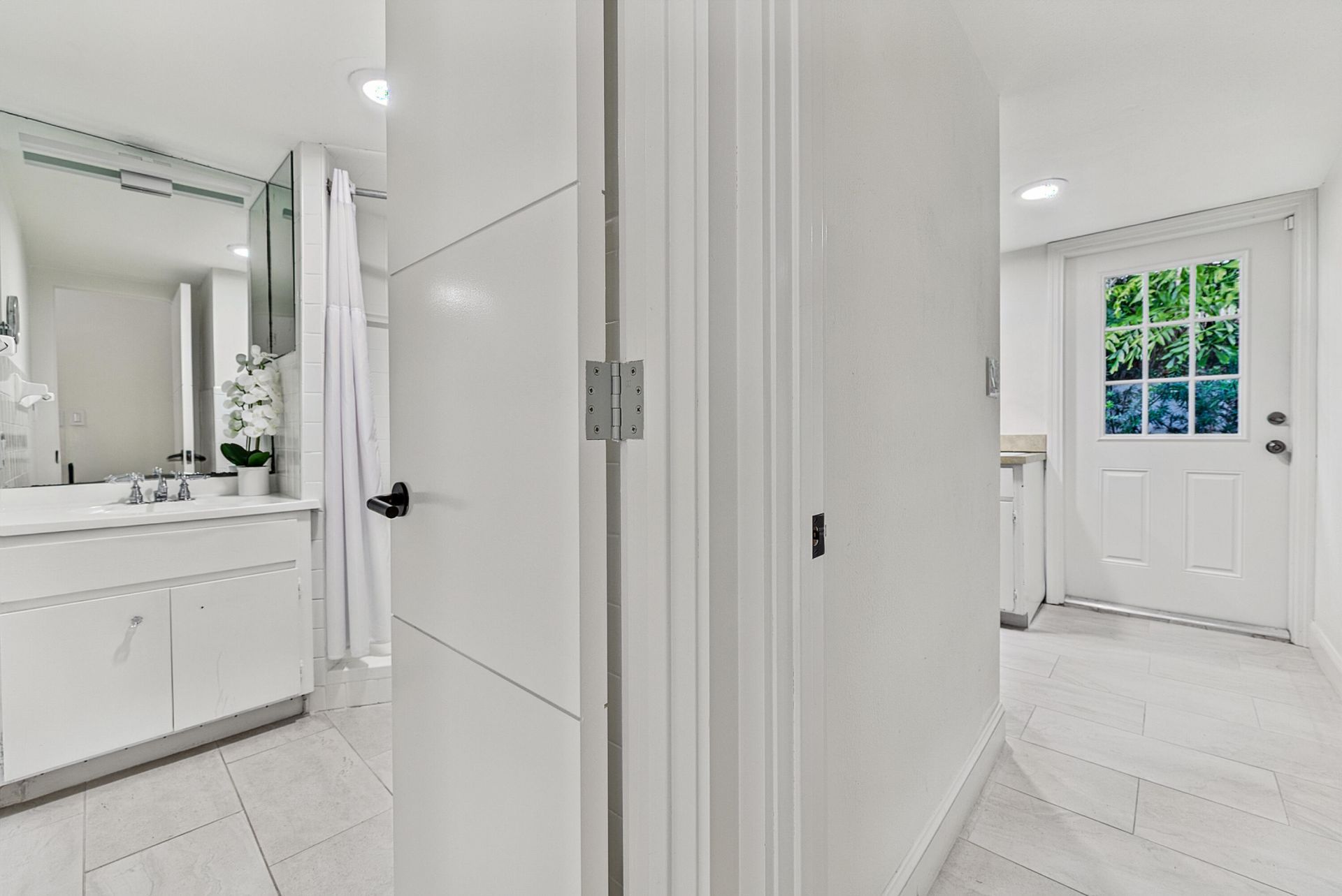 2056 NE 21st Court, Wilton Manors, FL 33305 Photo