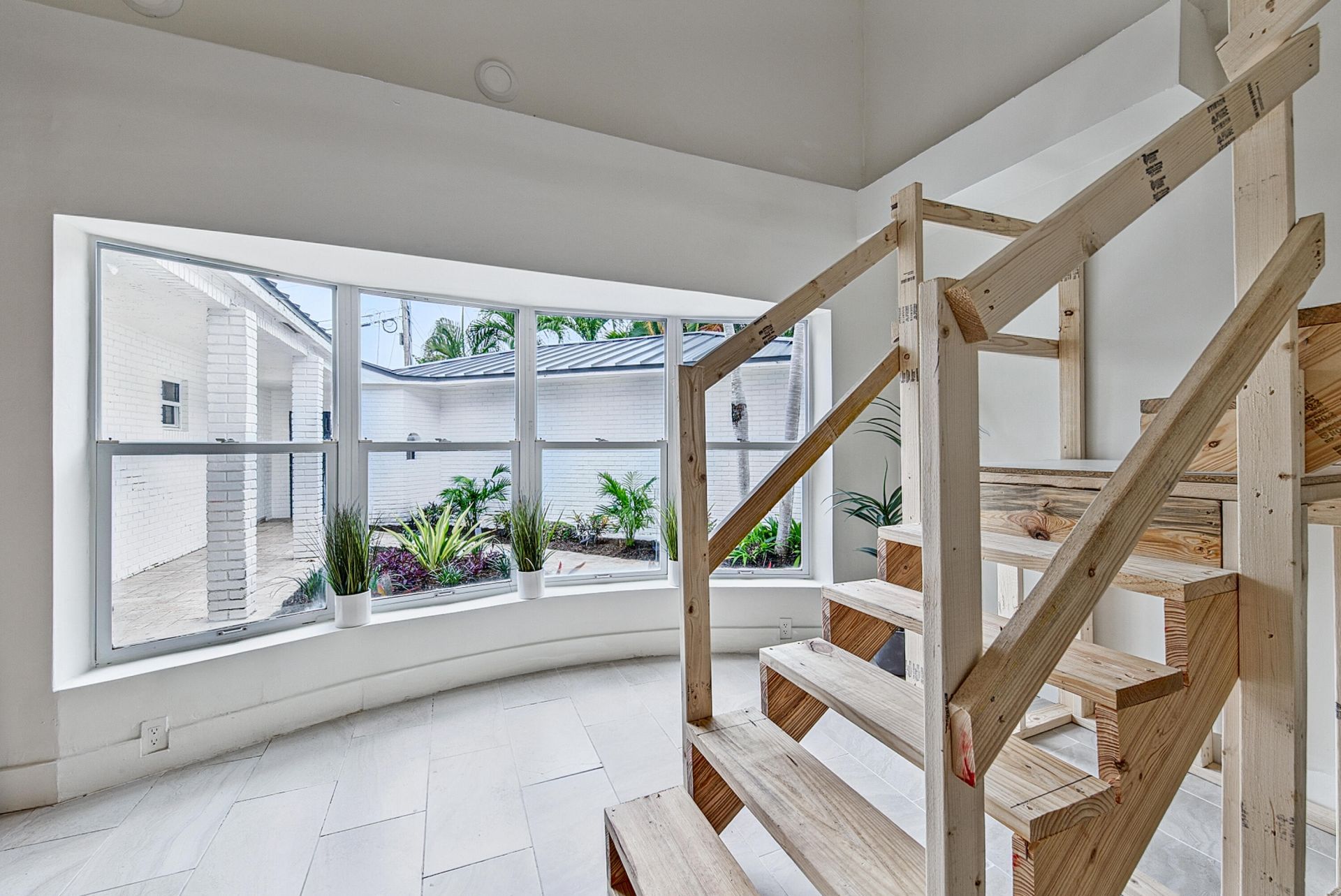 2056 NE 21st Court, Wilton Manors, FL 33305 Photo