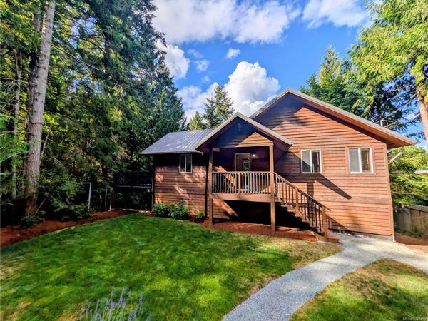 1018 Bertha Ave , Gabriola Island, BC V0R 1X3