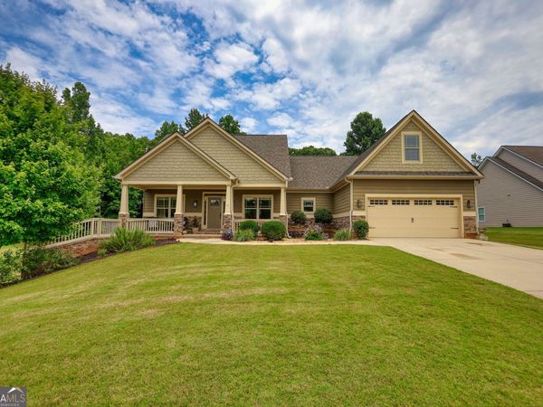913 Ashland Falls Drive, Monroe, GA 30656