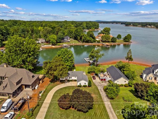 147 Bain Lane , Mooresville, NC 28117