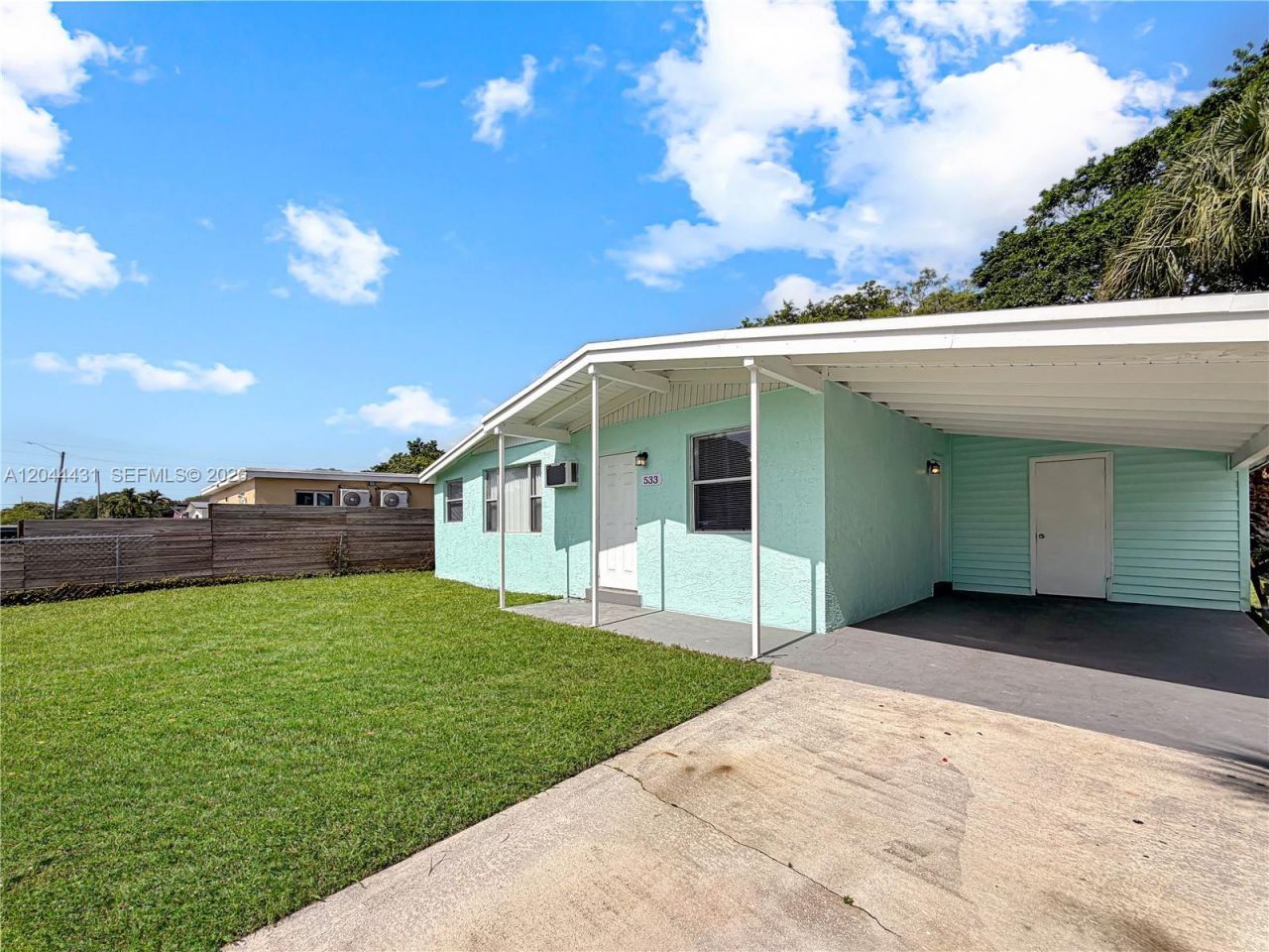533 NW 15th Way , Fort Lauderdale, FL 33311 Photo