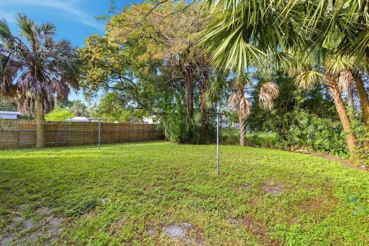 533 NW 15th Way , Fort Lauderdale, FL 33311 Photo