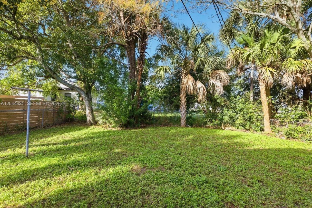 533 NW 15th Way , Fort Lauderdale, FL 33311 Photo
