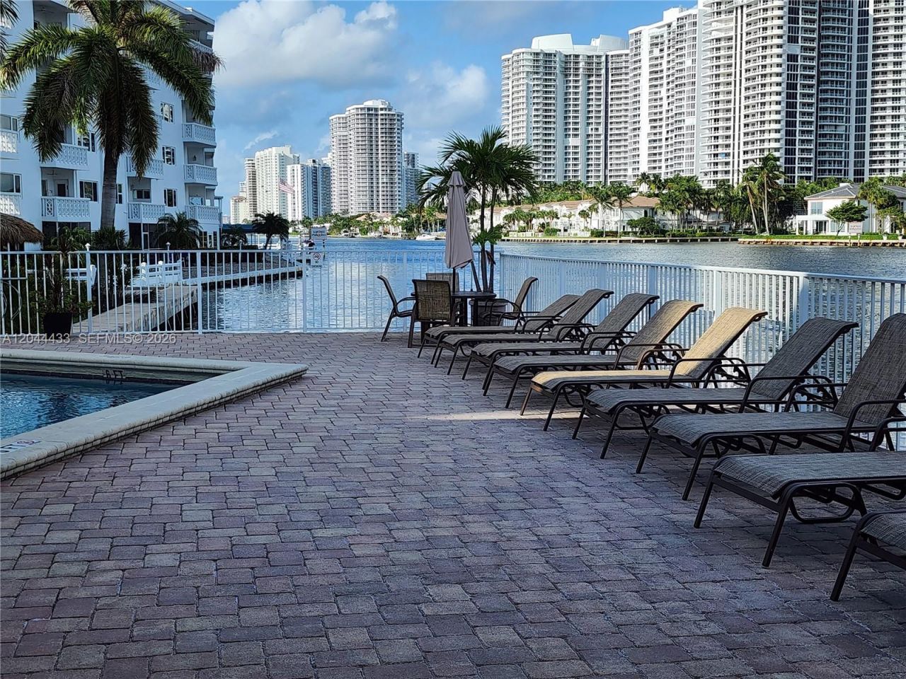 3161 S Ocean Dr , Unit 404, Hallandale Beach, FL 33009 Photo