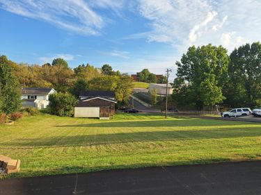 1232 Lewis Street, Maysville, KY 41056