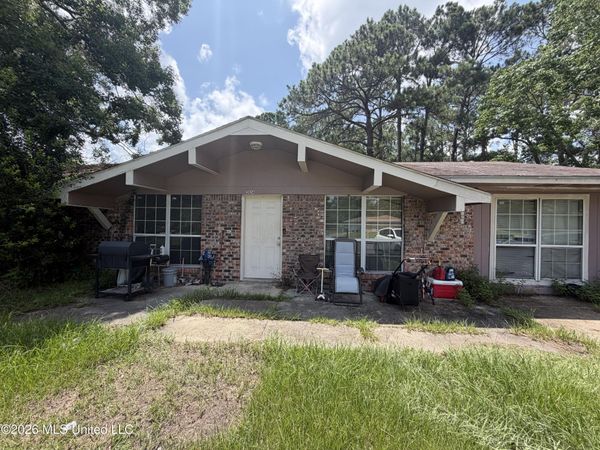 2024 Chatham Court, Gautier, MS 39553