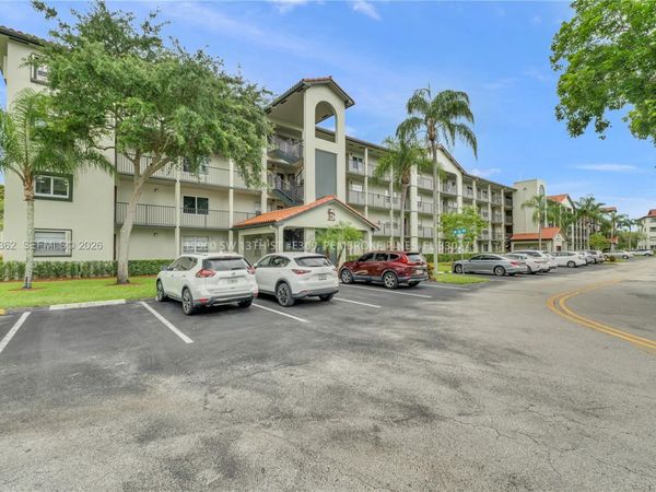 12900 SW 13th St , Unit 309E, Pembroke Pines, FL 33027