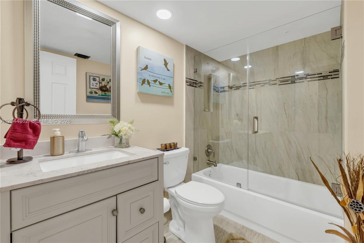12900 SW 13th St, Unit 309E, Pembroke Pines, FL 33027 Photo