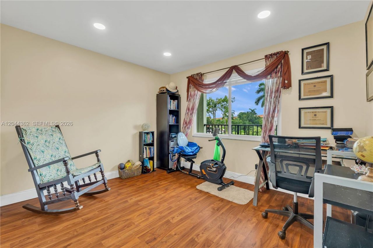 12900 SW 13th St, Unit 309E, Pembroke Pines, FL 33027 Photo
