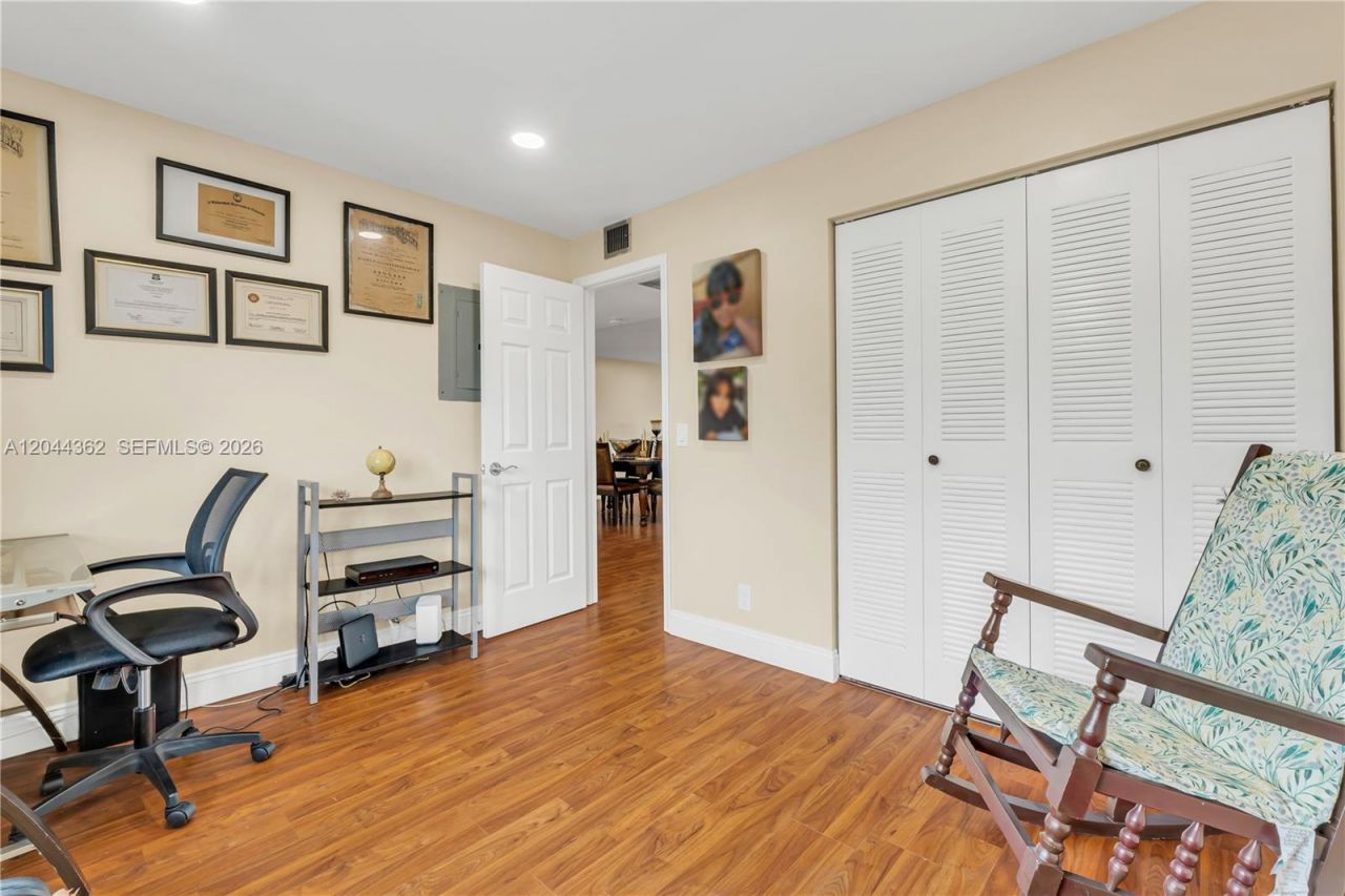 12900 SW 13th St, Unit 309E, Pembroke Pines, FL 33027 Photo