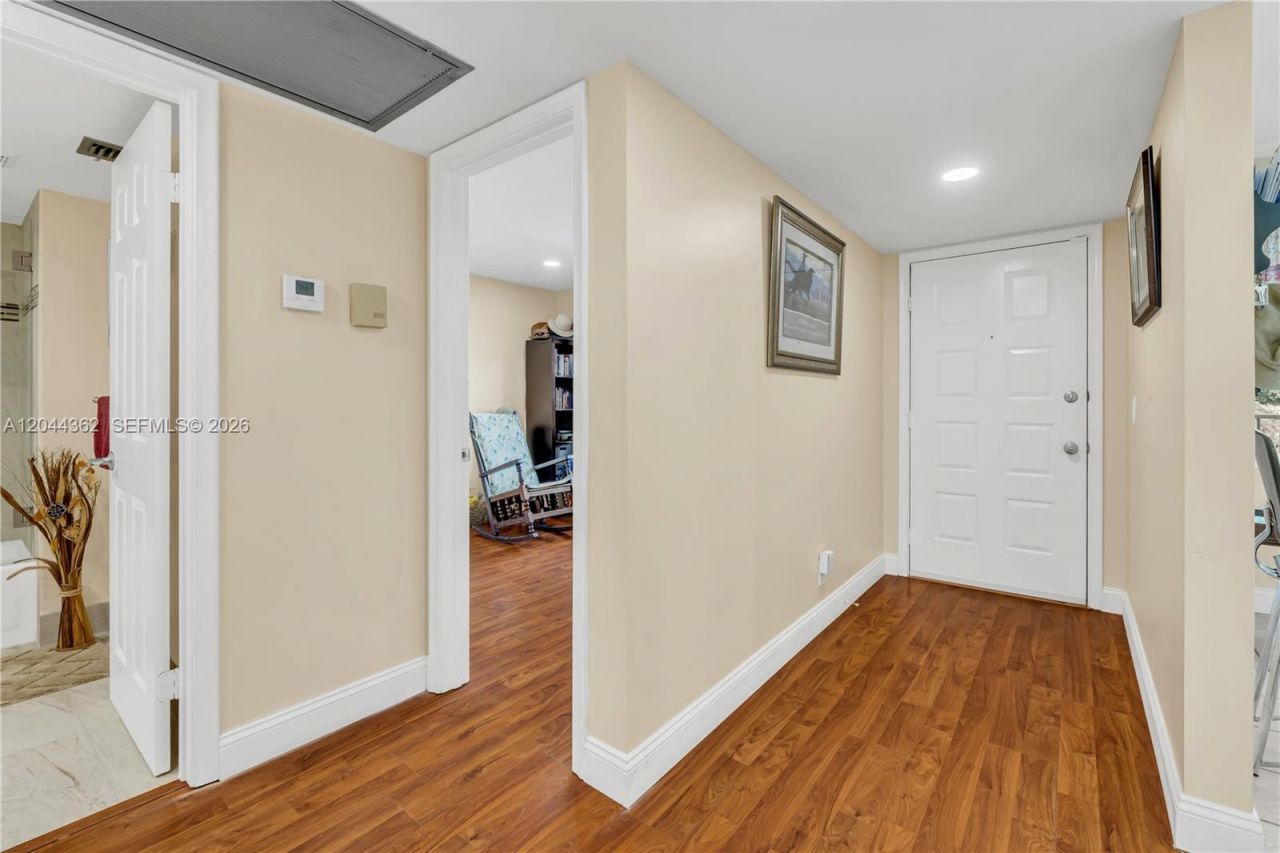 12900 SW 13th St, Unit 309E, Pembroke Pines, FL 33027 Photo