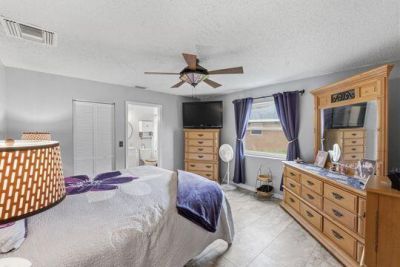 397 La Mancha Avenue, Royal Palm Beach, FL 33411 Photo