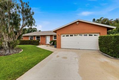 397 La Mancha Avenue, Royal Palm Beach, FL 33411 Photo