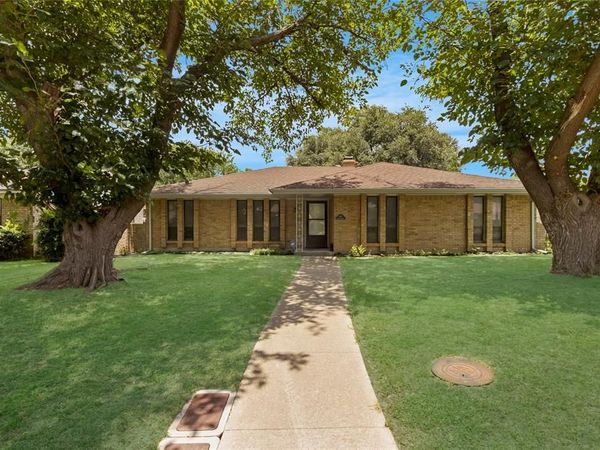 631 E Cherry Street, Duncanville, TX 75116