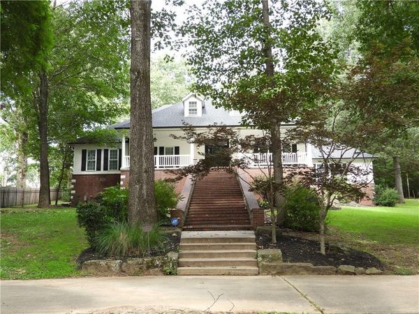 19489 Oak Circle, Springdale, AR 72764