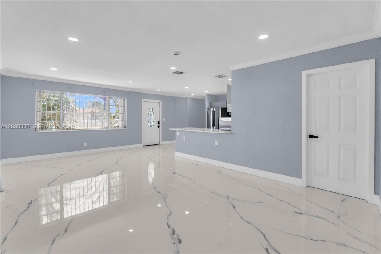 1010 NW 196th St , Miami Gardens, FL 33169 Photo