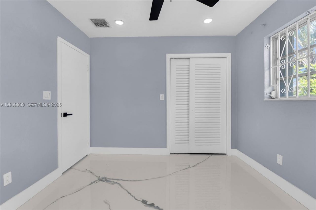 1010 NW 196th St , Miami Gardens, FL 33169 Photo