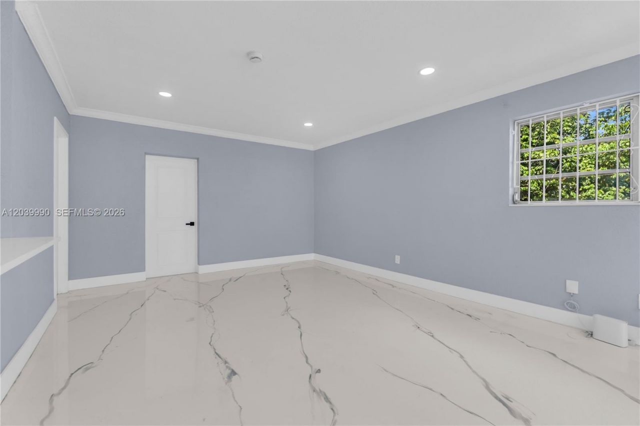 1010 NW 196th St , Miami Gardens, FL 33169 Photo