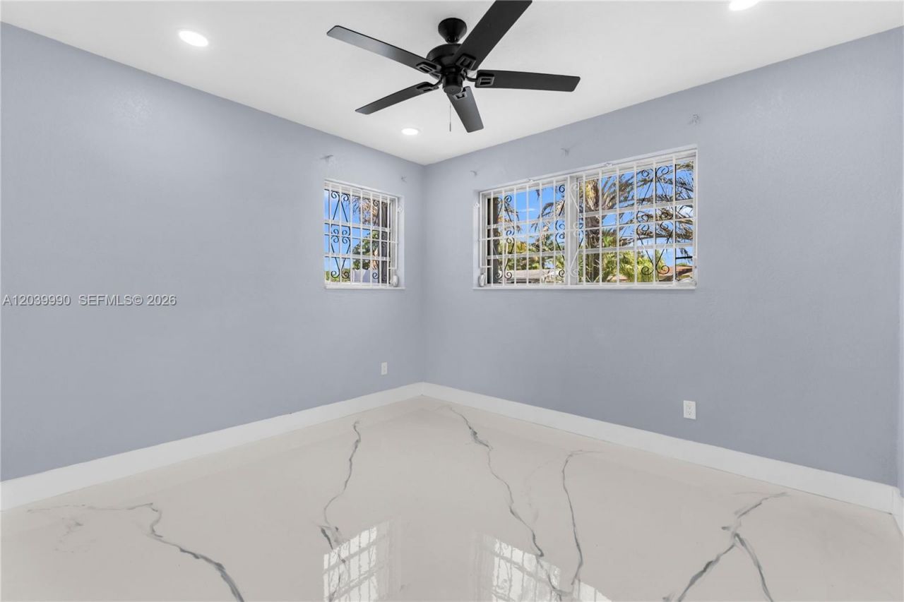 1010 NW 196th St , Miami Gardens, FL 33169 Photo