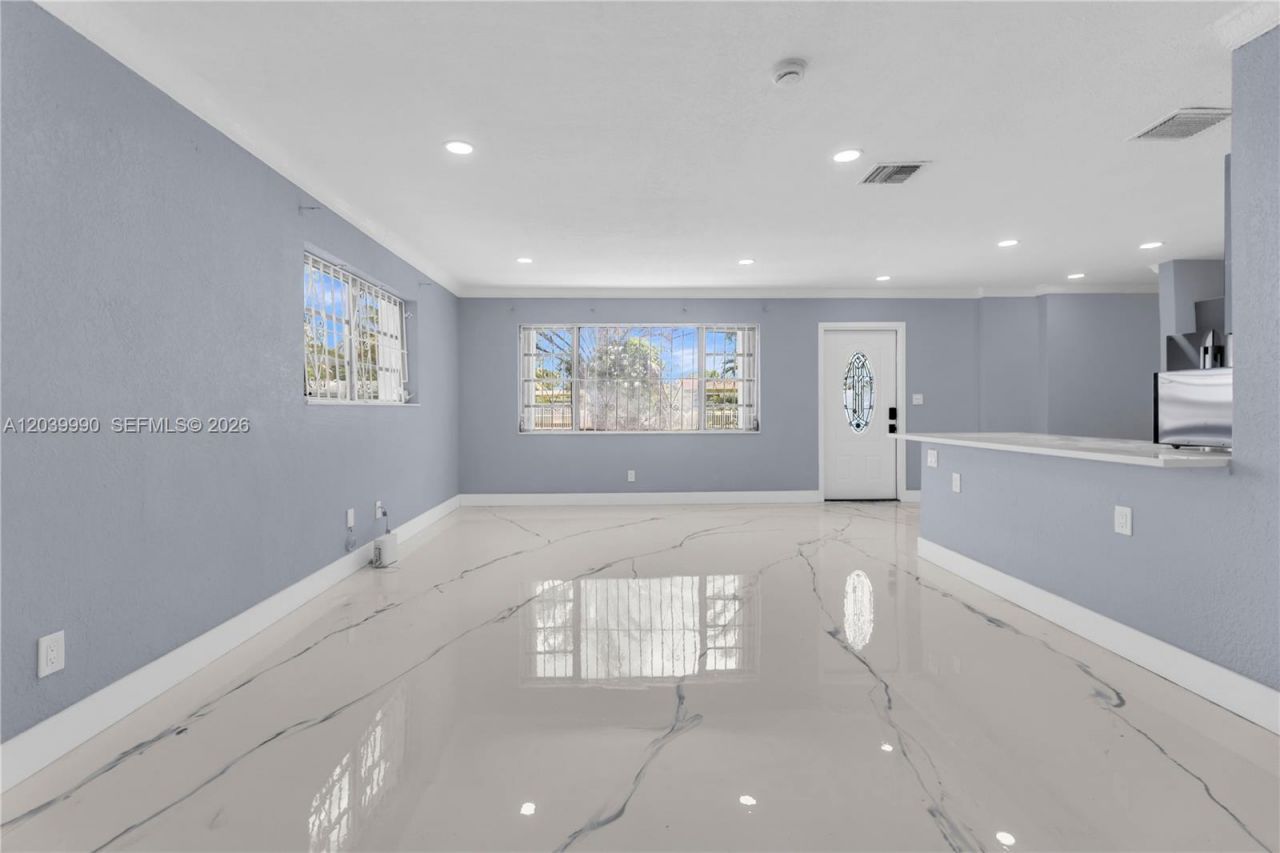 1010 NW 196th St , Miami Gardens, FL 33169 Photo