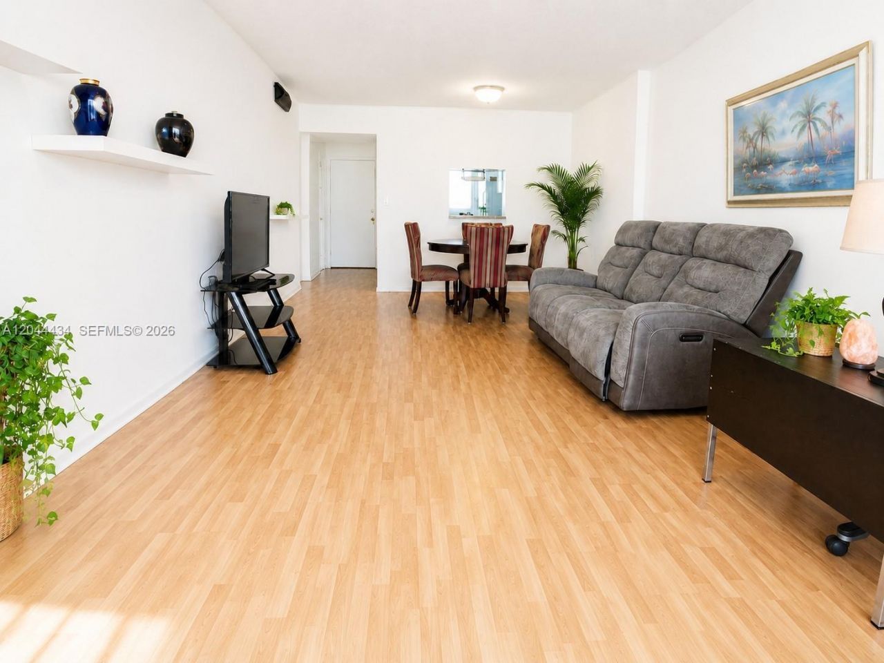 300 NE 12th Ave , Unit 606, Hallandale Beach, FL 33009 Photo