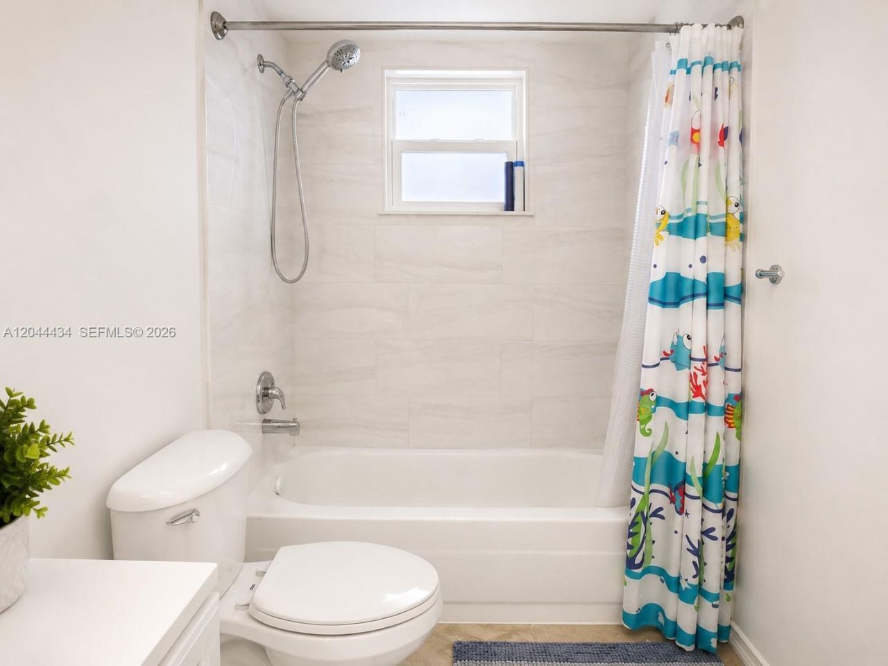 300 NE 12th Ave , Unit 606, Hallandale Beach, FL 33009 Photo