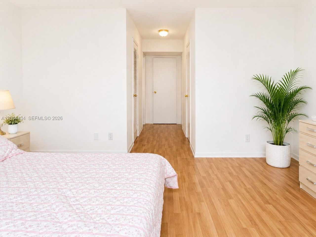 300 NE 12th Ave , Unit 606, Hallandale Beach, FL 33009 Photo