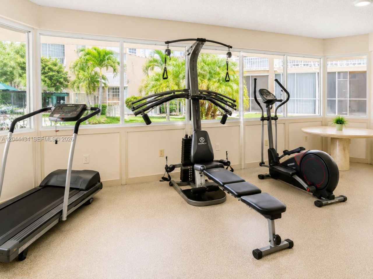 300 NE 12th Ave , Unit 606, Hallandale Beach, FL 33009 Photo