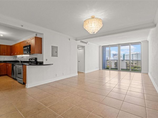 401 69th St, Unit 1012, Miami Beach, FL 33141