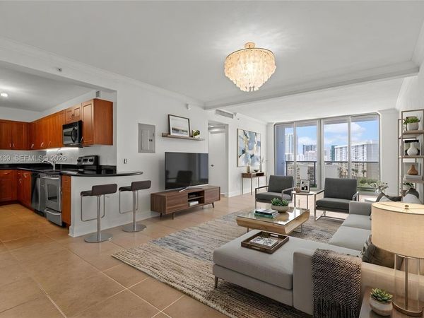 401 69th St, Unit 1012, Miami Beach, FL 33141