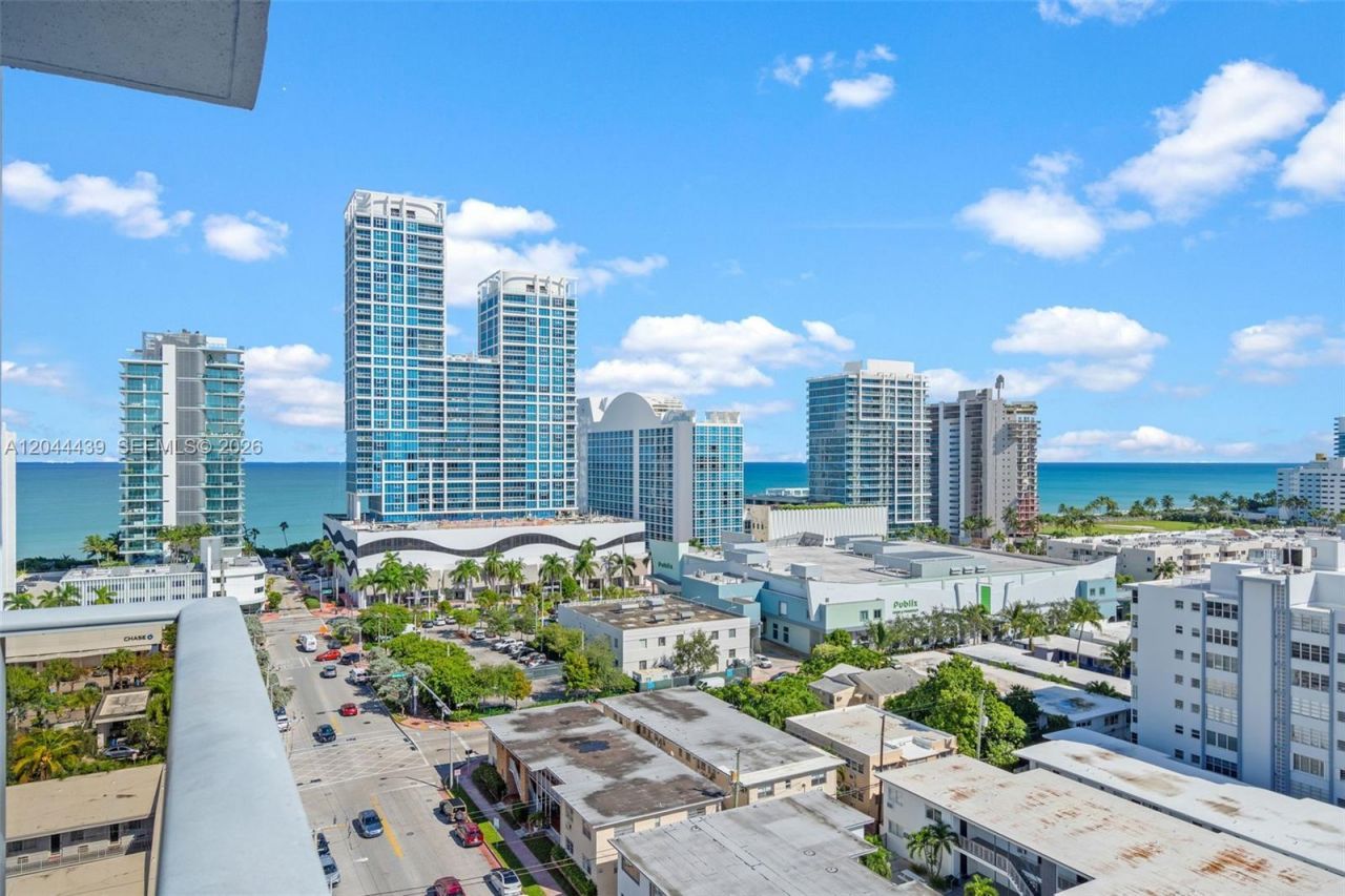 401 69th St , Unit 1012, Miami Beach, FL 33141 Photo