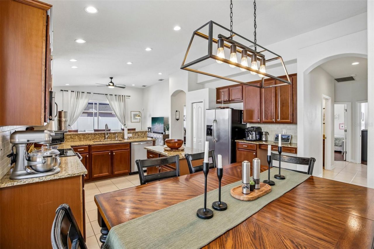 4907 58th Terrace E, Bradenton, FL 34203 Photo
