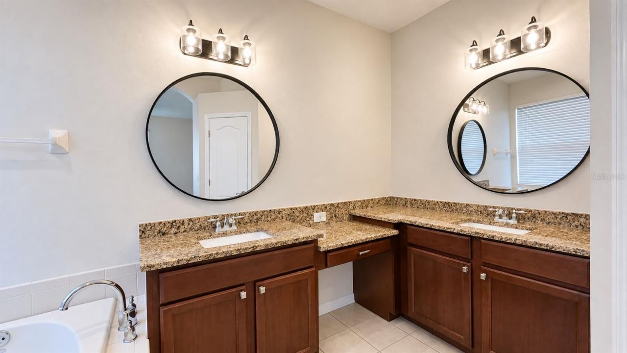 4907 58th Terrace E, Bradenton, FL 34203 Photo