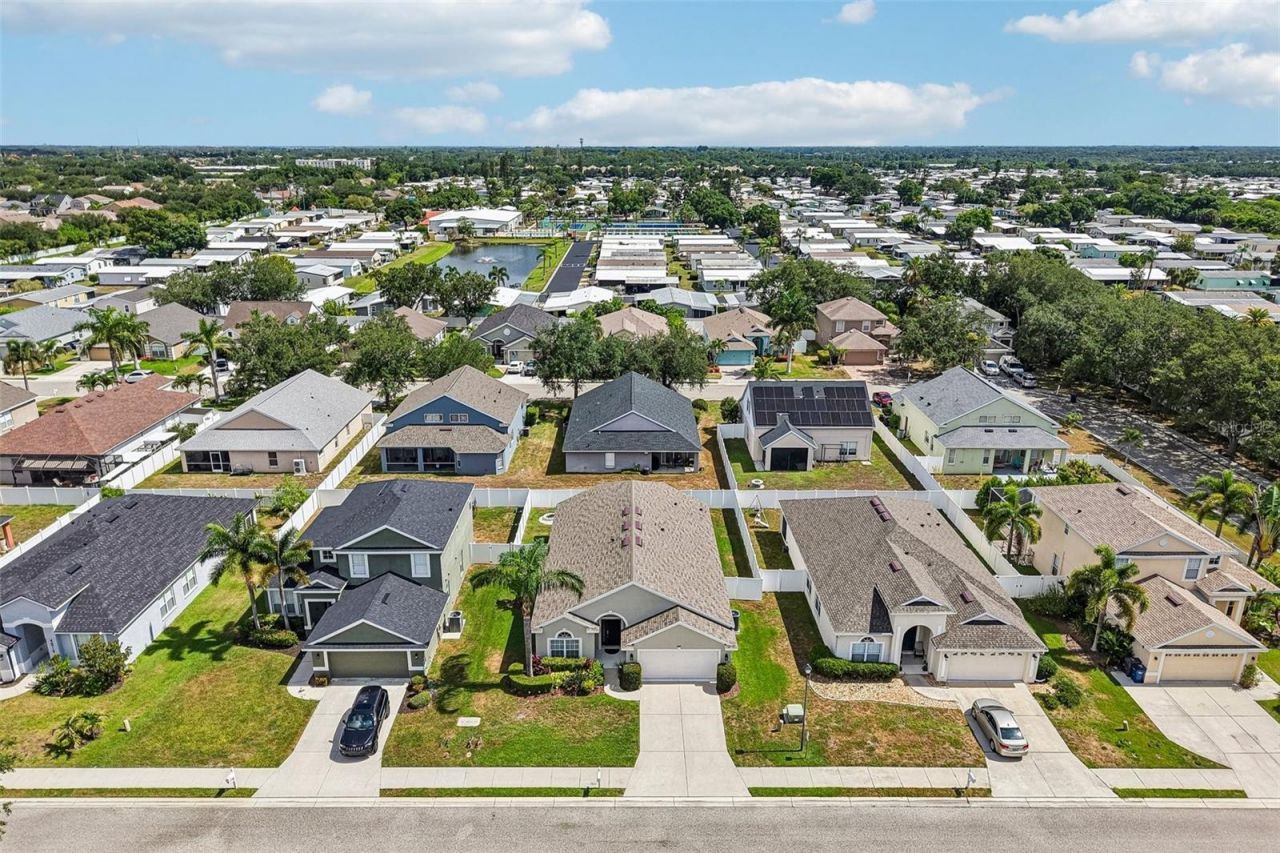 4907 58th Terrace E, Bradenton, FL 34203 Photo