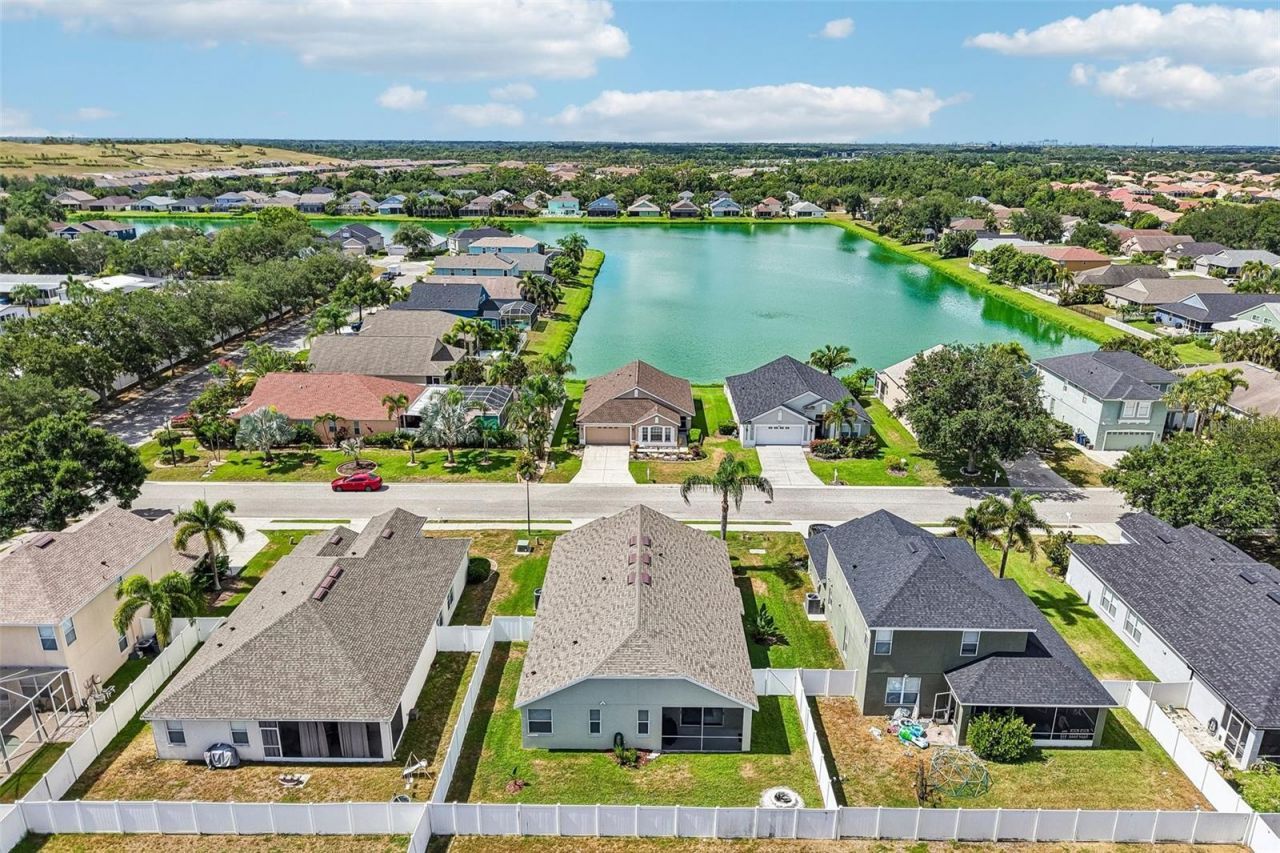 4907 58th Terrace E, Bradenton, FL 34203 Photo