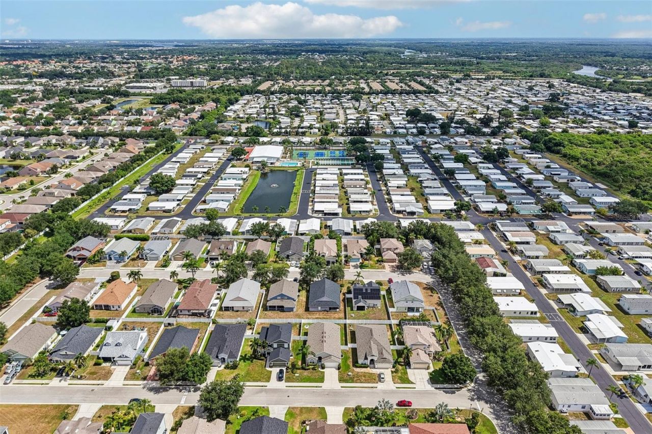 4907 58th Terrace E, Bradenton, FL 34203 Photo