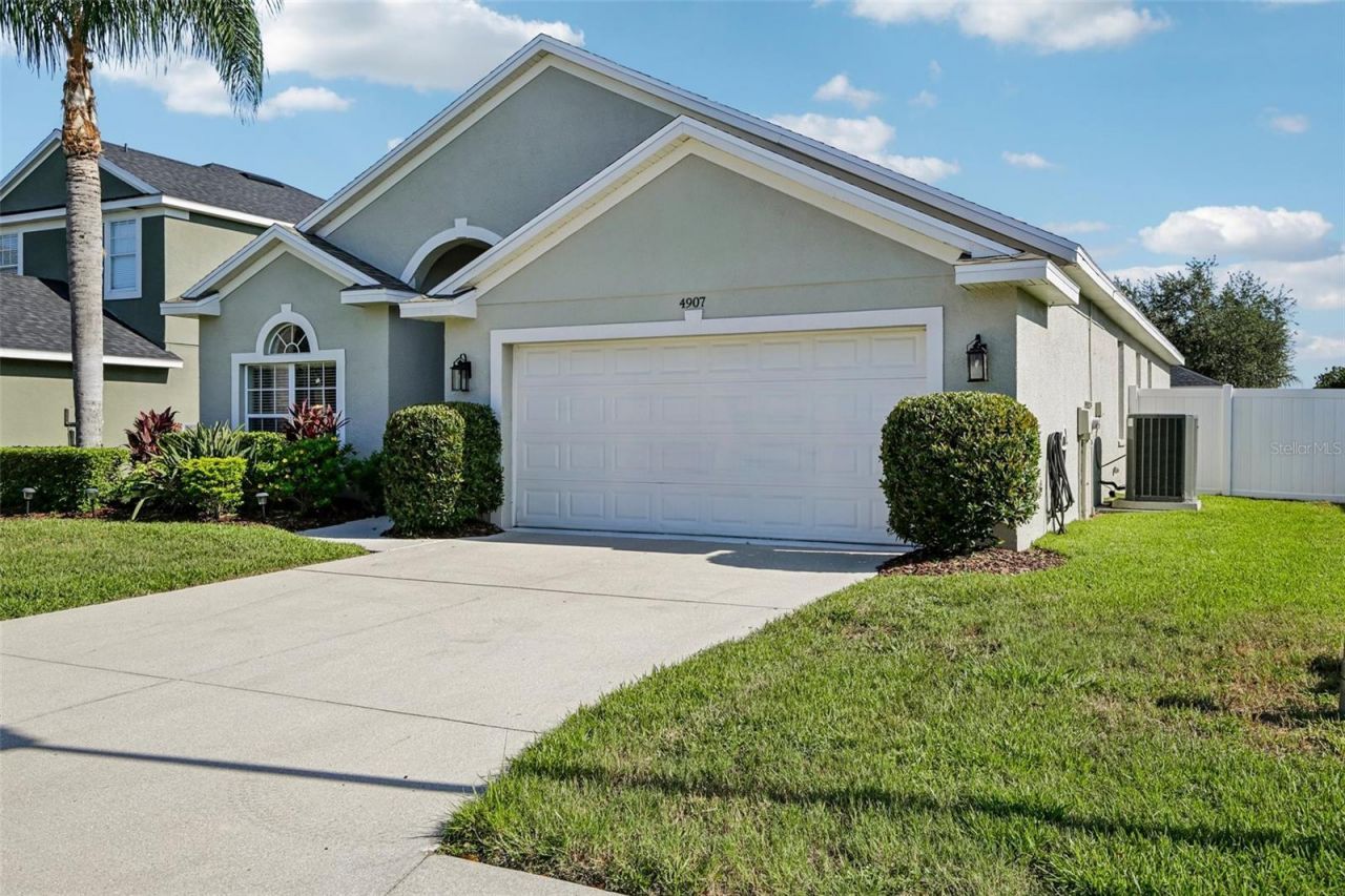 4907 58th Terrace E, Bradenton, FL 34203 Photo