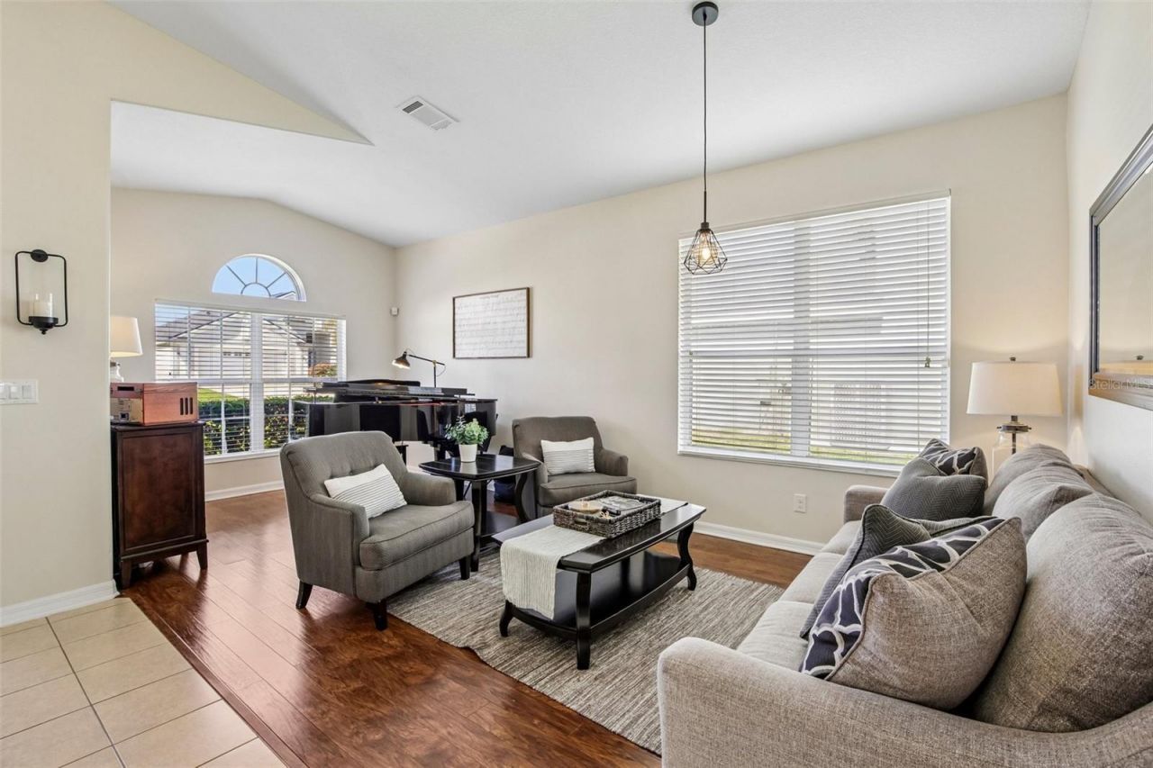 4907 58th Terrace E, Bradenton, FL 34203 Photo