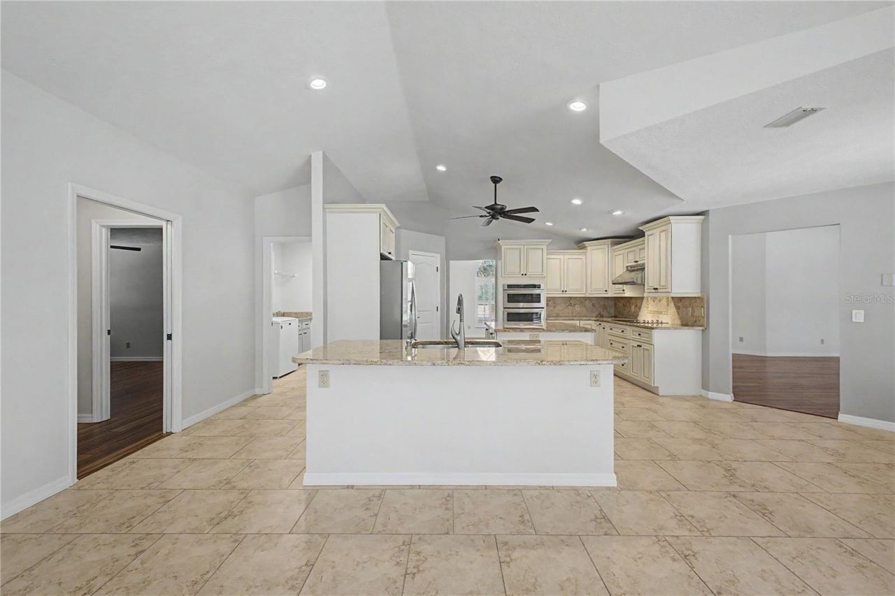 1154 E Triple Crown Loop, Hernando, FL 34442 Photo
