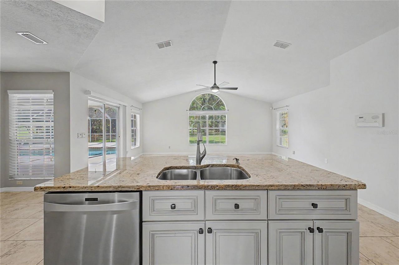 1154 E Triple Crown Loop, Hernando, FL 34442 Photo