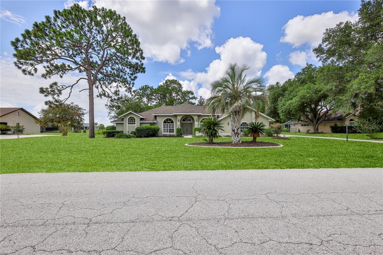 1154 E Triple Crown Loop, Hernando, FL 34442 Photo