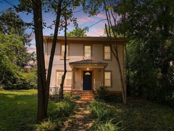 301 E Wiggin Street, Gambier, OH 43022
