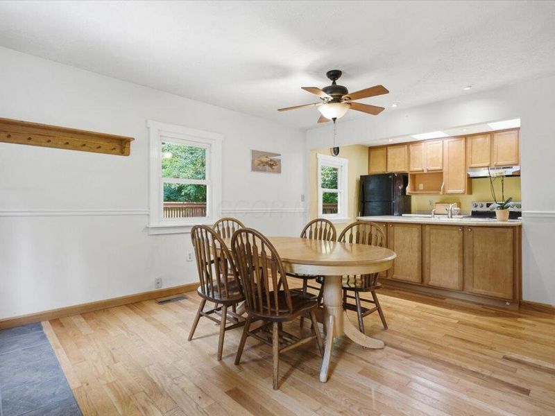 301 E Wiggin Street, Gambier, OH 43022 Photo 12