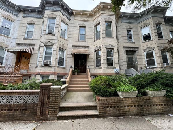 6130 Linden Street , Ridgewood, NY 11385