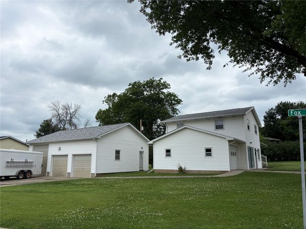 311 6th Street N, Springville, IA 52336