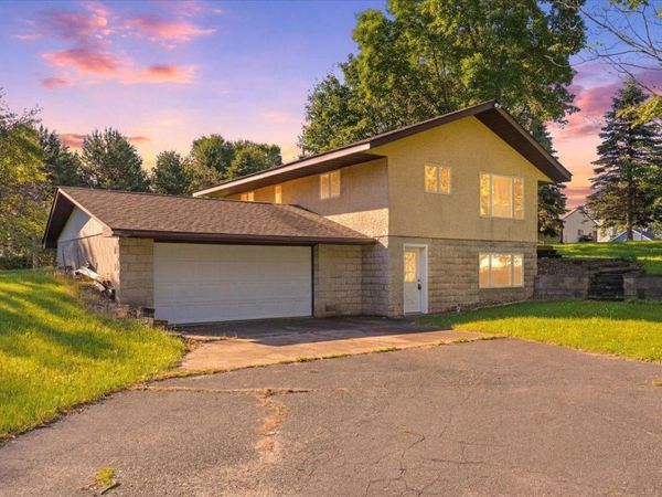 796 Magnor Lake Drive, Clayton, WI 54004