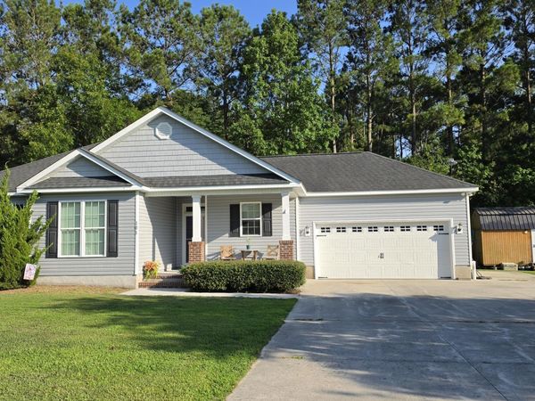 101 Neptune Court , Havelock, NC 28532
